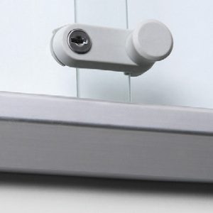 bacheca magnetica con chiave e ante scorrevoli