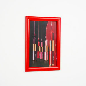 cornice a scatto pubblicitaria color rossa