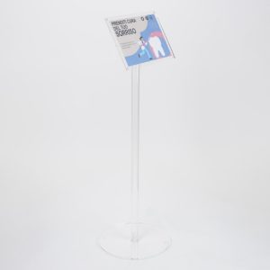 leggio da terra con tasca in plexiglass orientabile