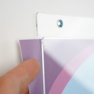 porta avvisi da muro in plexiglass trasparente con grafica intercambiabile dettaglio foglio