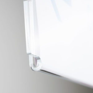 targa in plexiglass da soffitto con attacco a cavetti