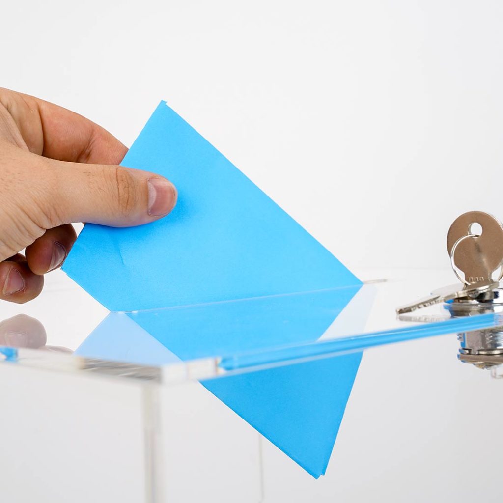 cubo espositore in plexiglass trasparente inserimento lettere