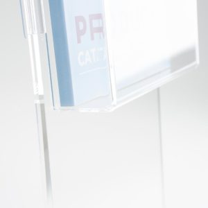 tasca frontale in plexiglass porta depliant