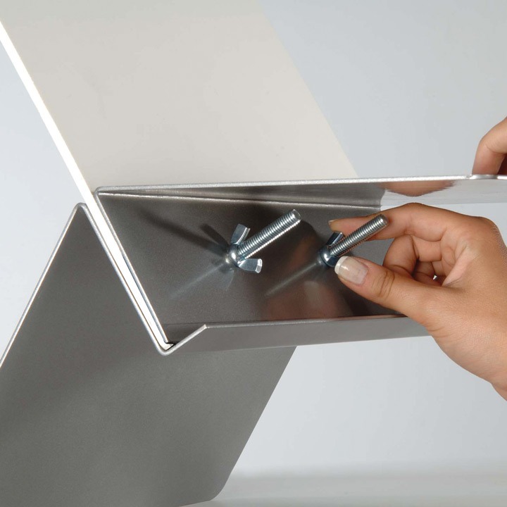 regolazione base per pannelli rigidi