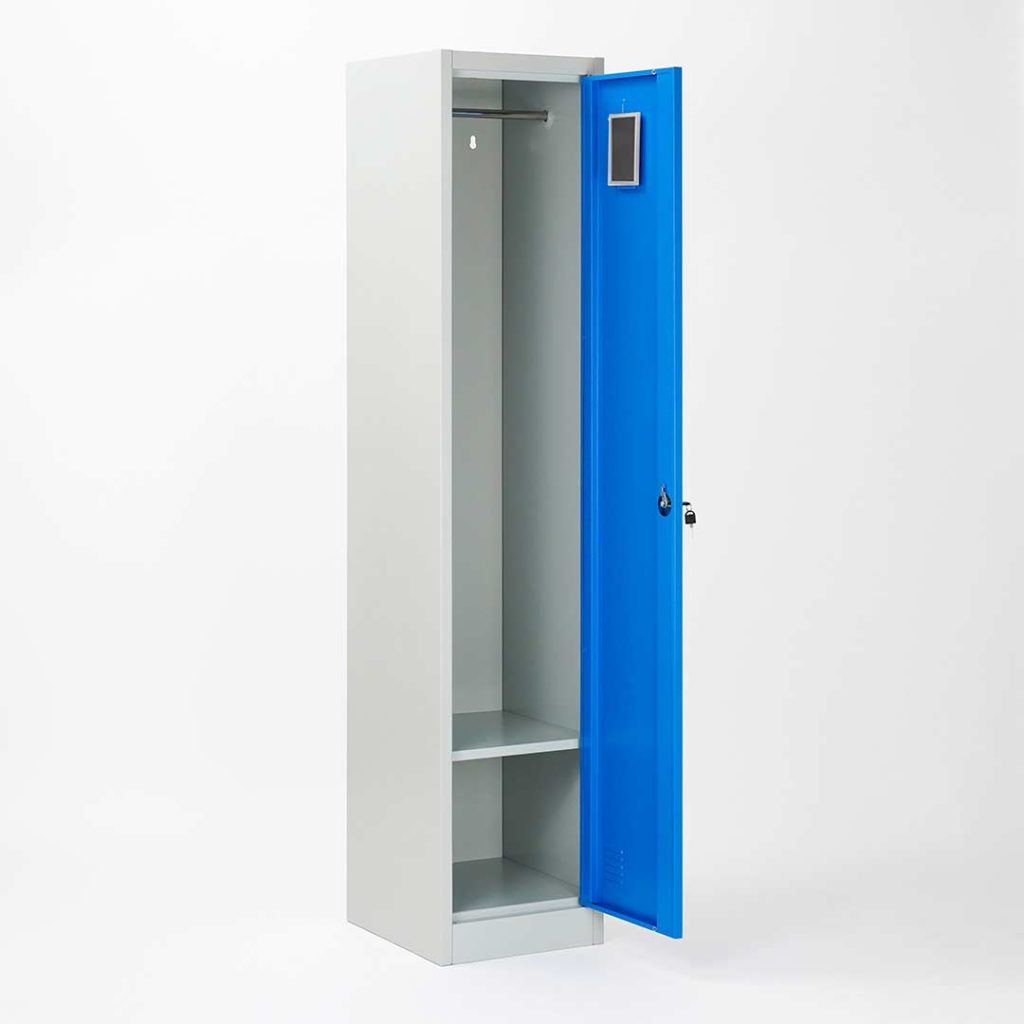 armadietti spogliatoio aperto vuoto