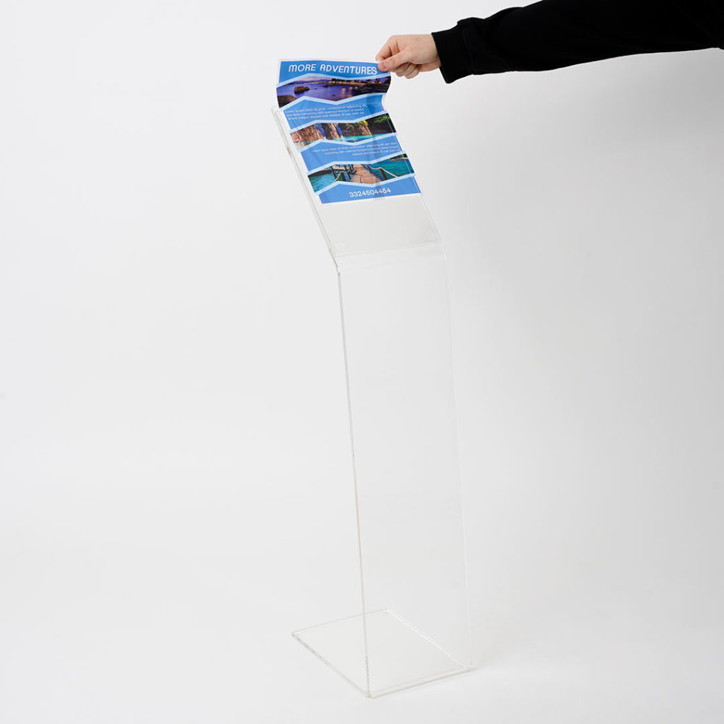 leggio in plexiglass con tasca porta avvisi