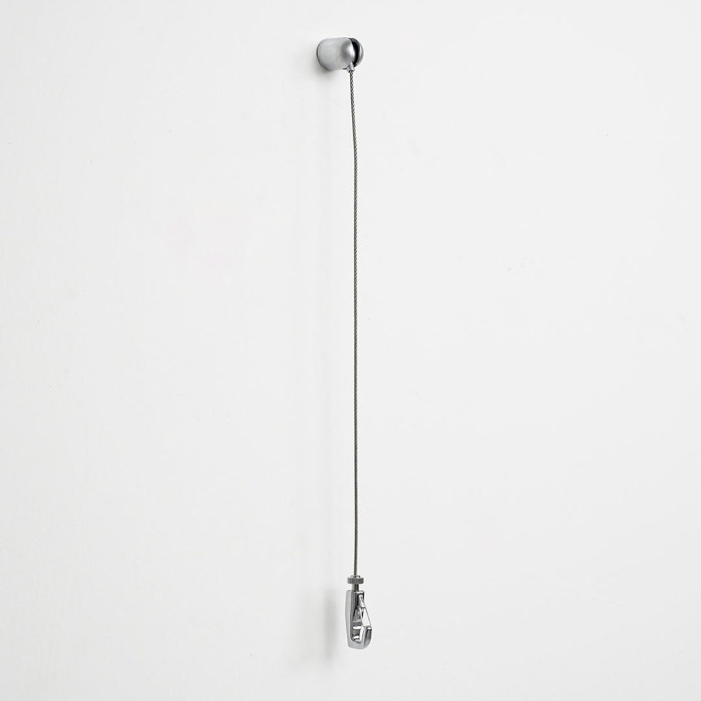 attacco a parete con cavetto in acciaio per appendere quadri