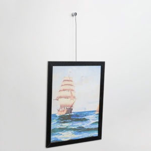 attacco con cavetto a muro per quadri