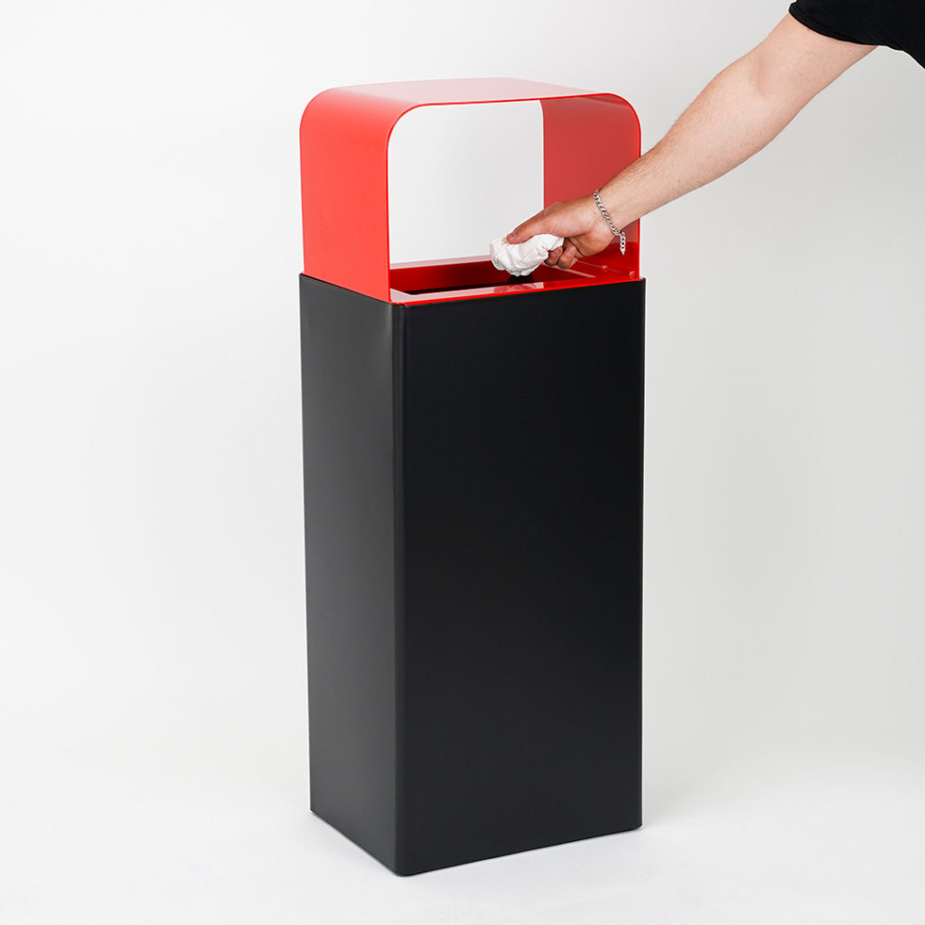 cestino per la raccolta differenziata con coperchio e copertura superiore