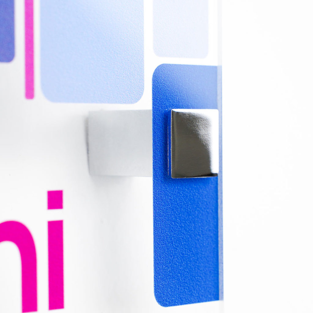 distanziale per targhe da parete