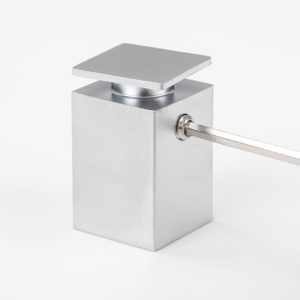 distanziale quadrato con fissaggio a muro