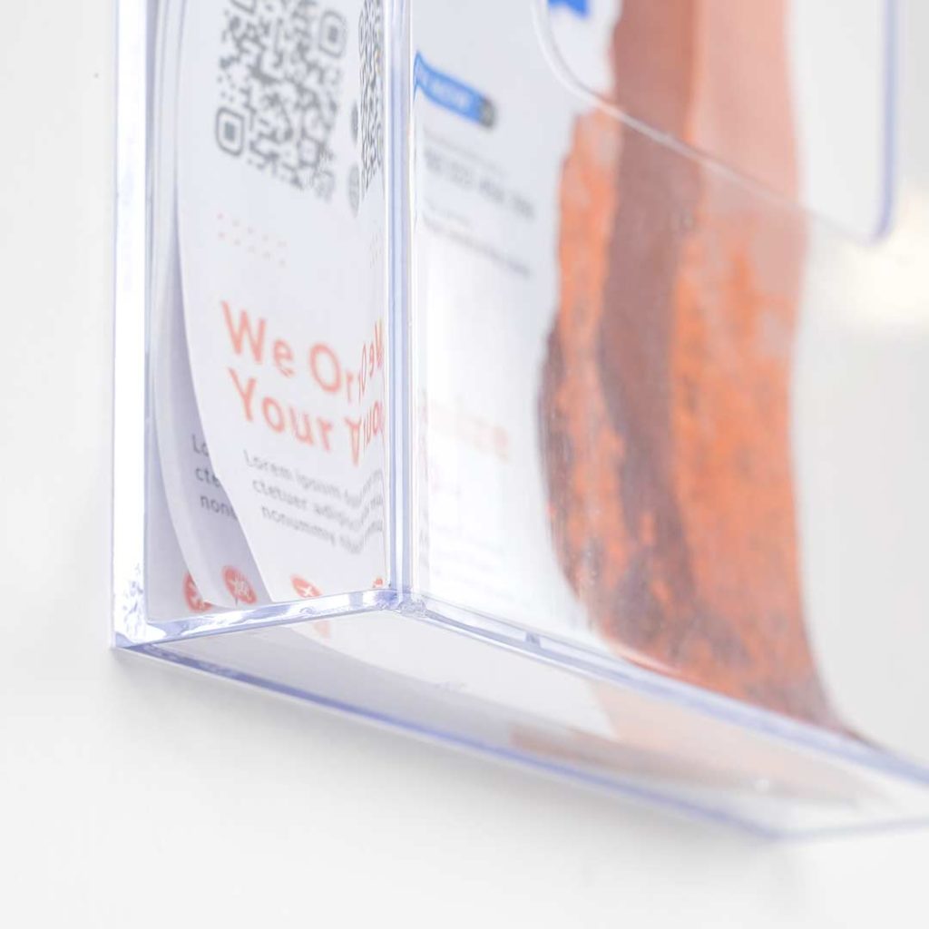porta brochure da muro in acrilico ad una tasca
