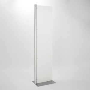 totem pubblicitario con pannello rigido personalizzabile