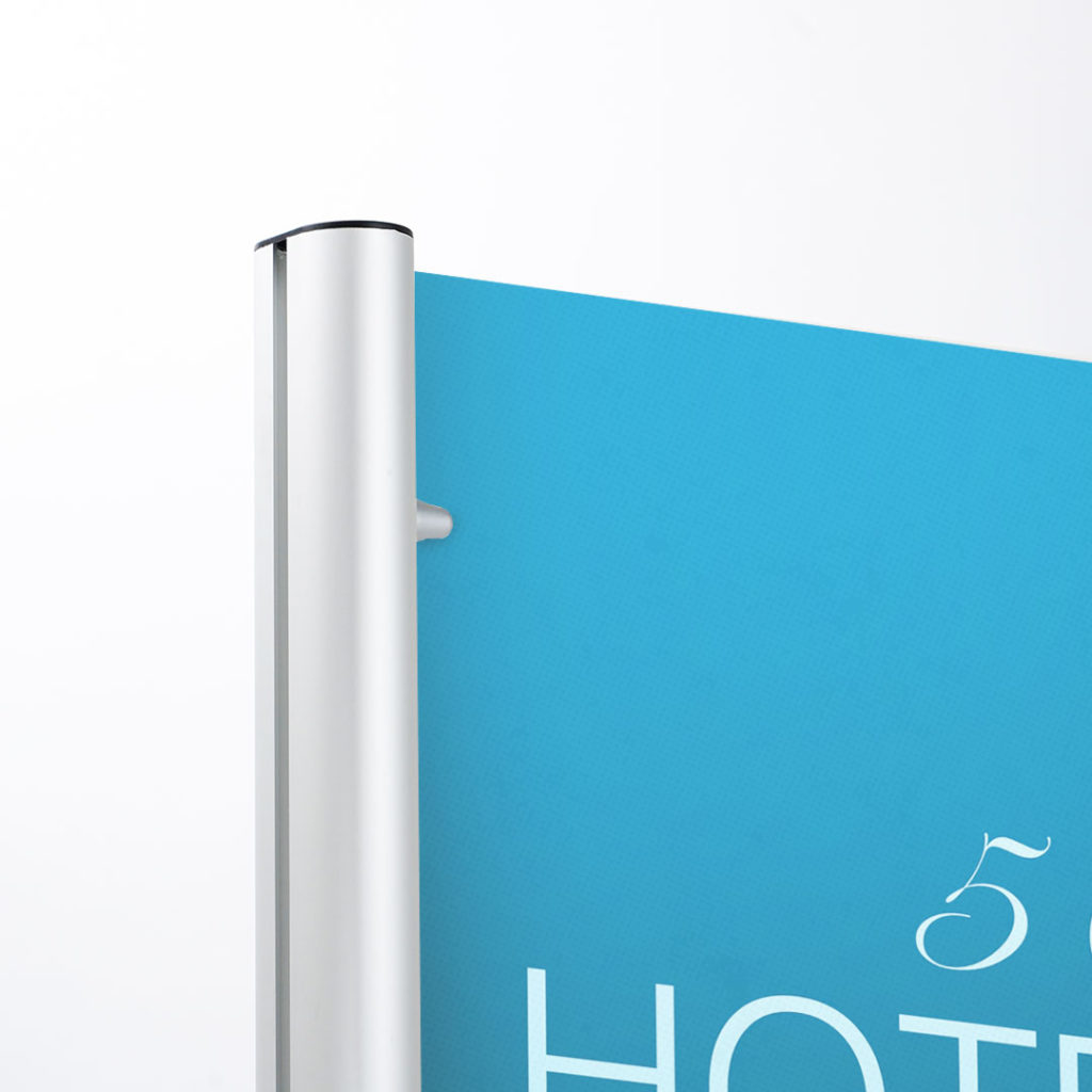 dettaglio montante totem pubblicitario