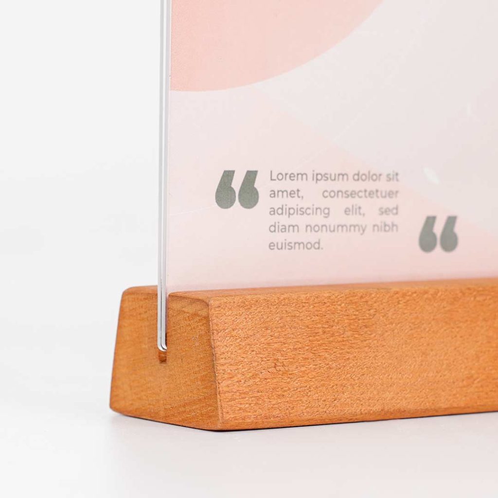 porta avvisi da banco con supporto in legno