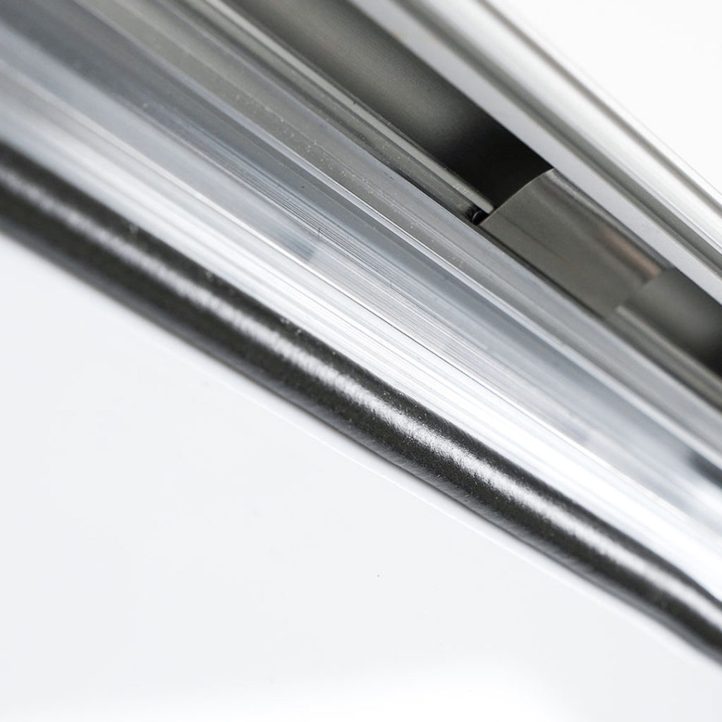 cornice a scatto impermeabile guarnizione nera