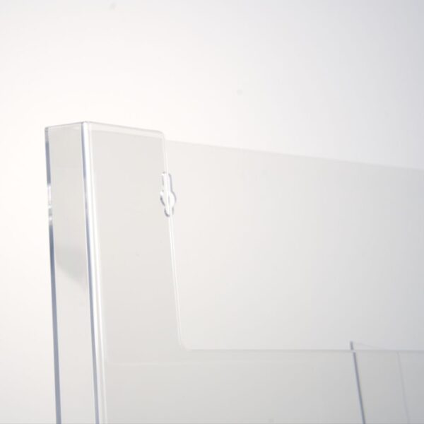 PDP201-dettaglio-porta-brochure-da-parete-in-styrene-trasparente