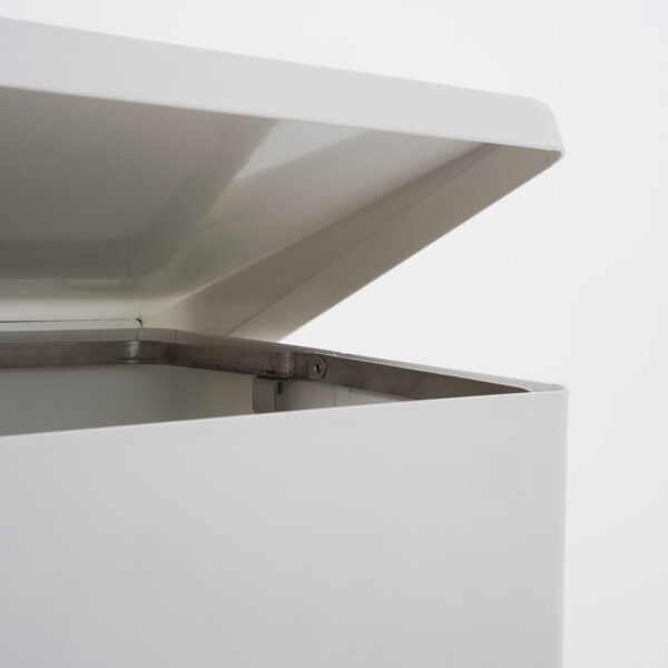 CRD101-BI-base-cestino-in-metallo-bianco-con-pedale-coperchio-apribile
