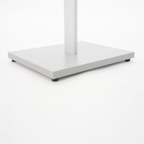 base con piedini gommati anti scivolo