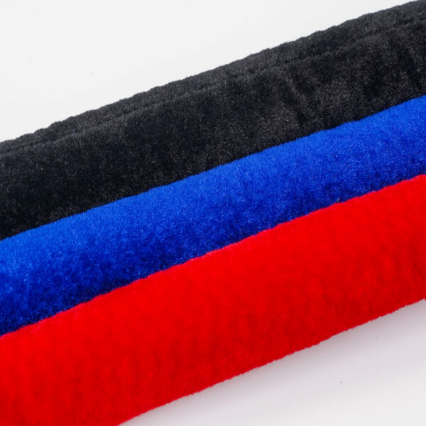 corda in velluto disponibile nelle colorazioni: rosso, blu e nero